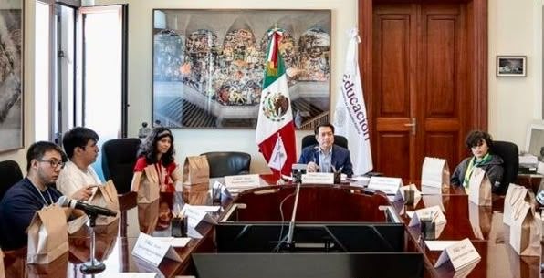 Recibe Mario Delgado Carrillo al equipo mexicano que obtuvo el segundo lugar en la 41ª. Olimpiada Iberoamericana de Matemáticas (OIM)