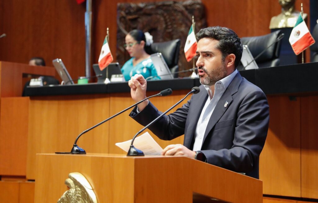 Propone Dorantes Lámbarri programas de alfabetización digital para padres y tutores