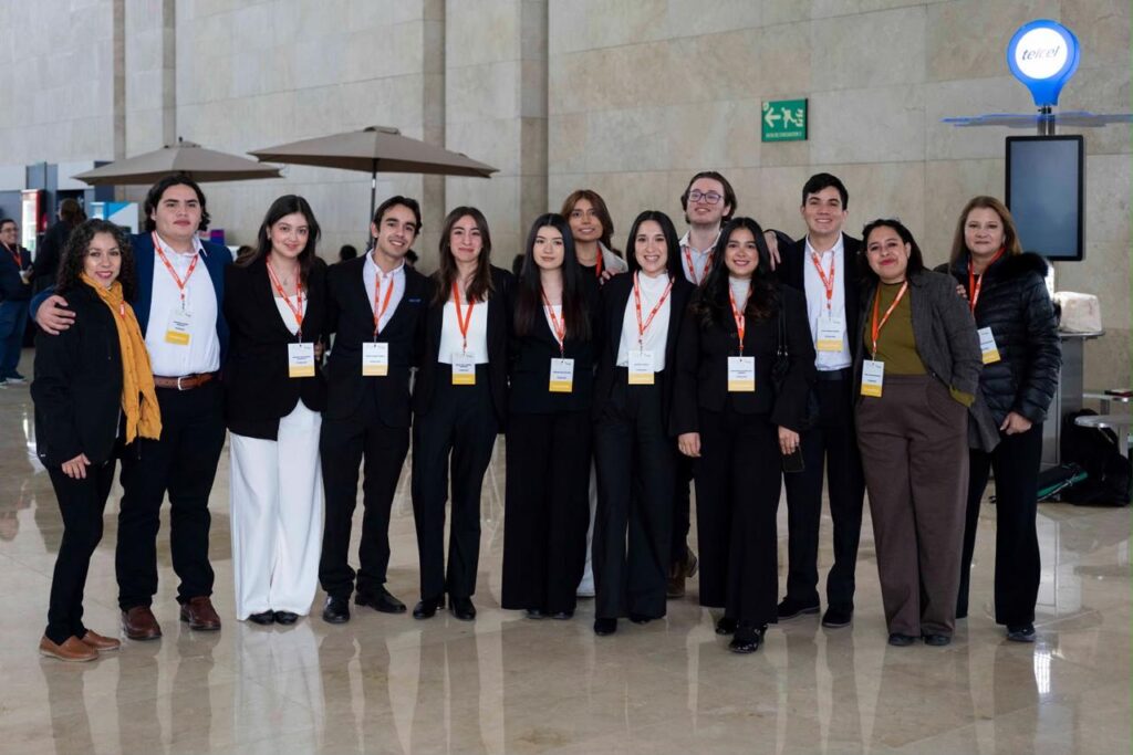 El salto de un joven mexicano: de competir en hackatones a la academia de Apple en Italia