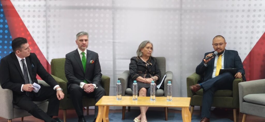 Los mexicanos gastan más de 63 mil millones de pesos al año en productos pirata: CANACINTRA