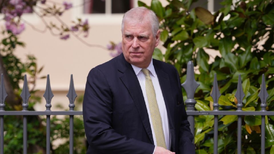 Expríncipe Andrés recibe 400 mil dólares tras dejar mansión en Windsor, luego de quedarse sin títulos reales