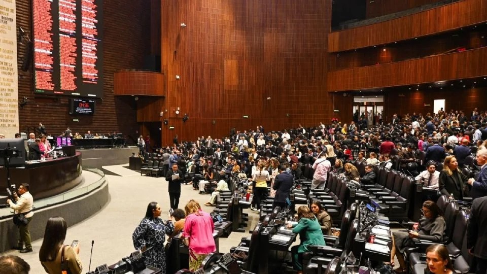 Aprueban en la Cámara de Diputados la Ley de Ingresos 2027 por 10.6 billones de pesos