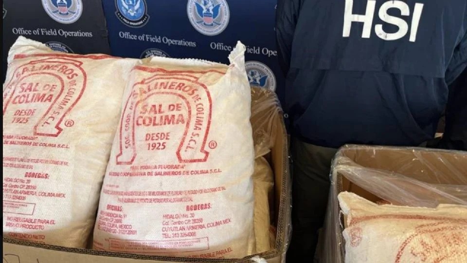 Decomisan más de una tonelada de metanfetamina en un camión que intentaba cruzar la frontera entre México y EU