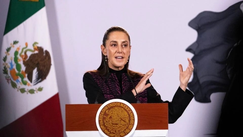 Sheinbaum afirma que el exfiscal César Jáuregui es investigado por otros casos no relacionados con traición a la patria