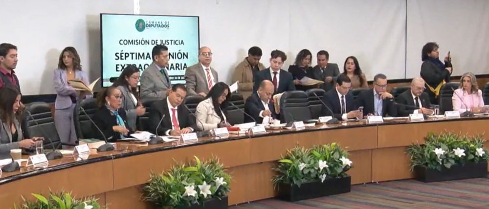 ‘Ley Antimemes’: aprueban en comisión reforma contra uso indebido de logotipos oficiales